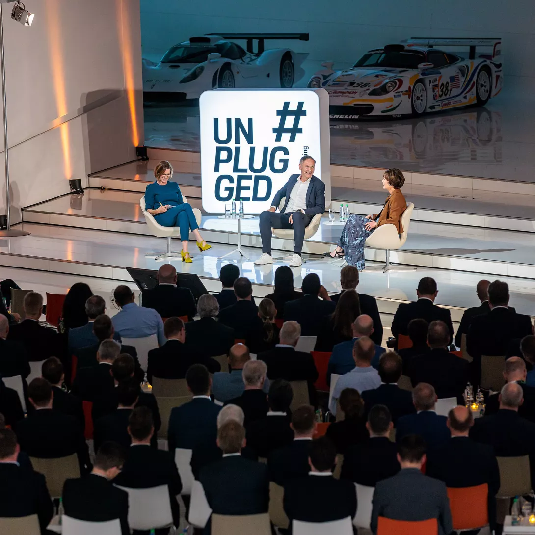 Porsche Consulting Unplugged Porsche Museum Stuttgart Oliver Blume Nicola Leibinger-Kammüller