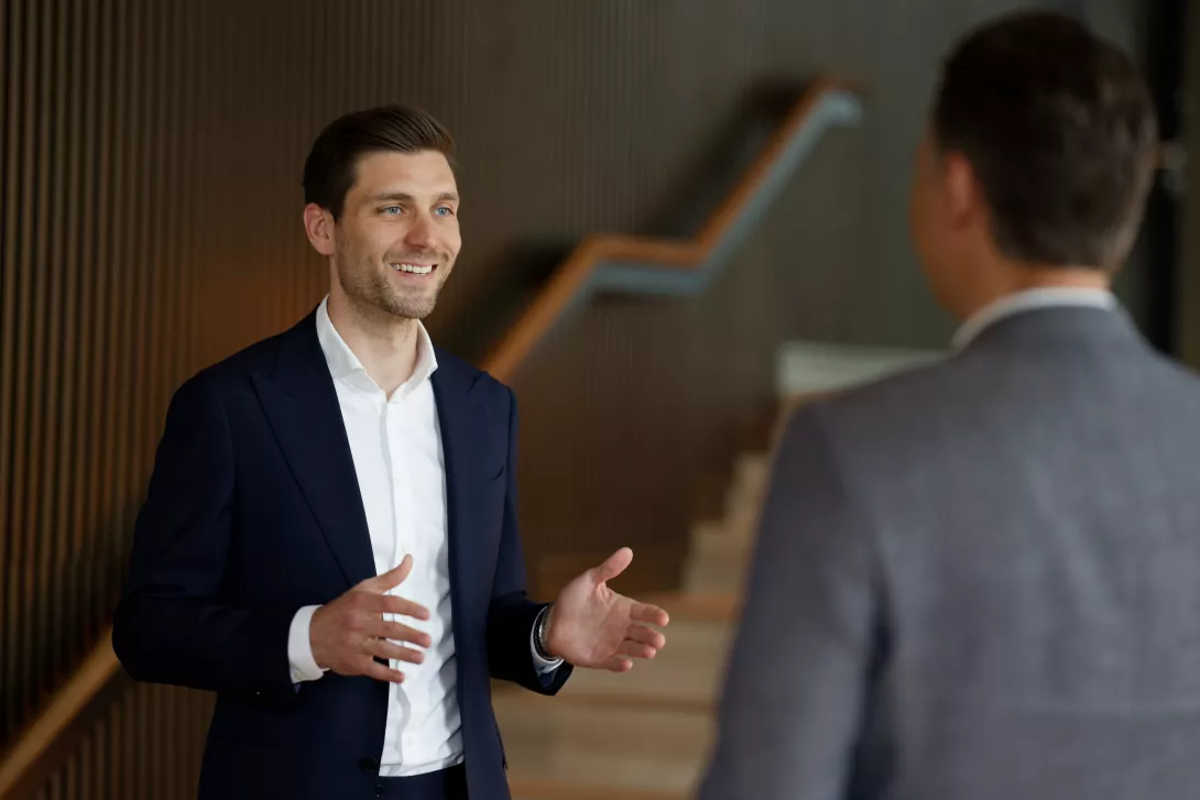 Robert Heiler Porsche Consulting Interview talking