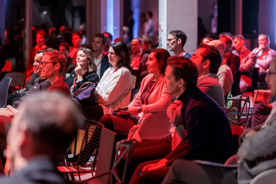 People participating the Porsche Consulting Health and Sports Lounge in Munich