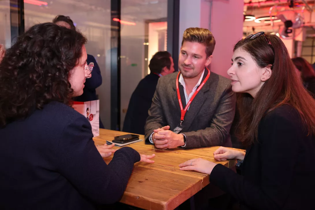 People participating the Porsche Consulting Health and Sports Lounge in Munich