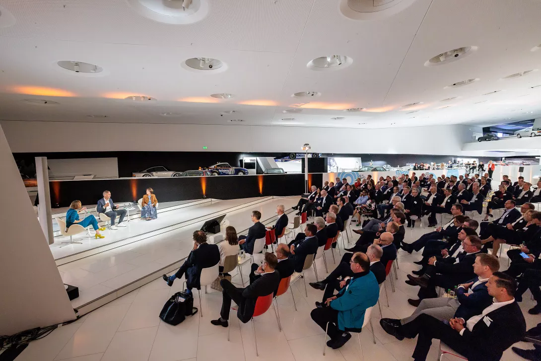 Porsche Consulting Leaders Unplugged Porsche Museum Stuttgart